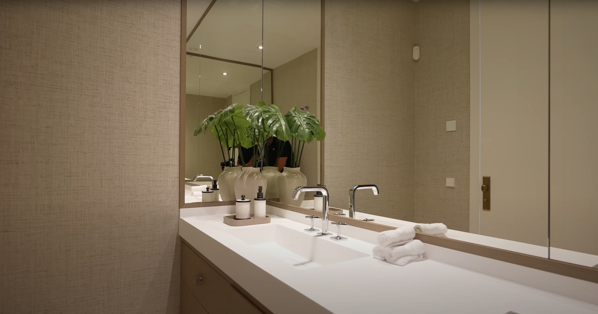 Nighttime view of VILLA ADRIANA highlighting lighting design