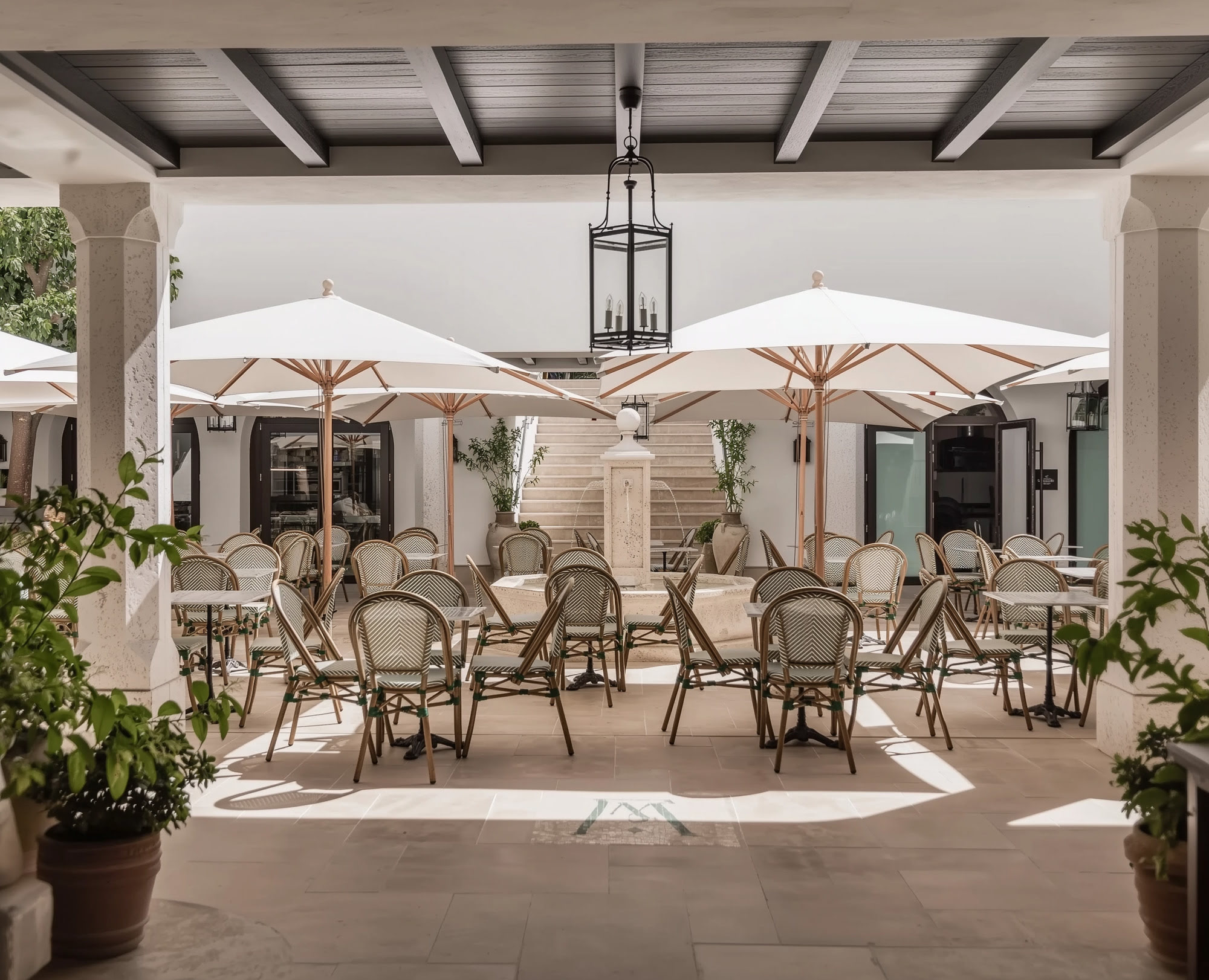 FORUM – garden spaces integrated with commercial promenade