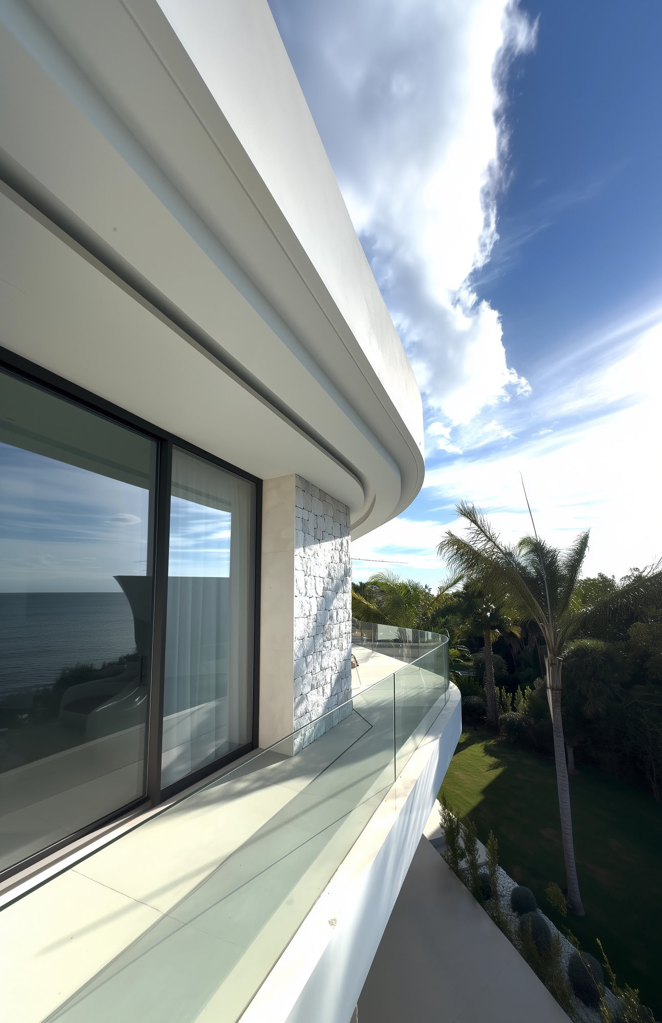 Stone cladding detail with indirect lighting