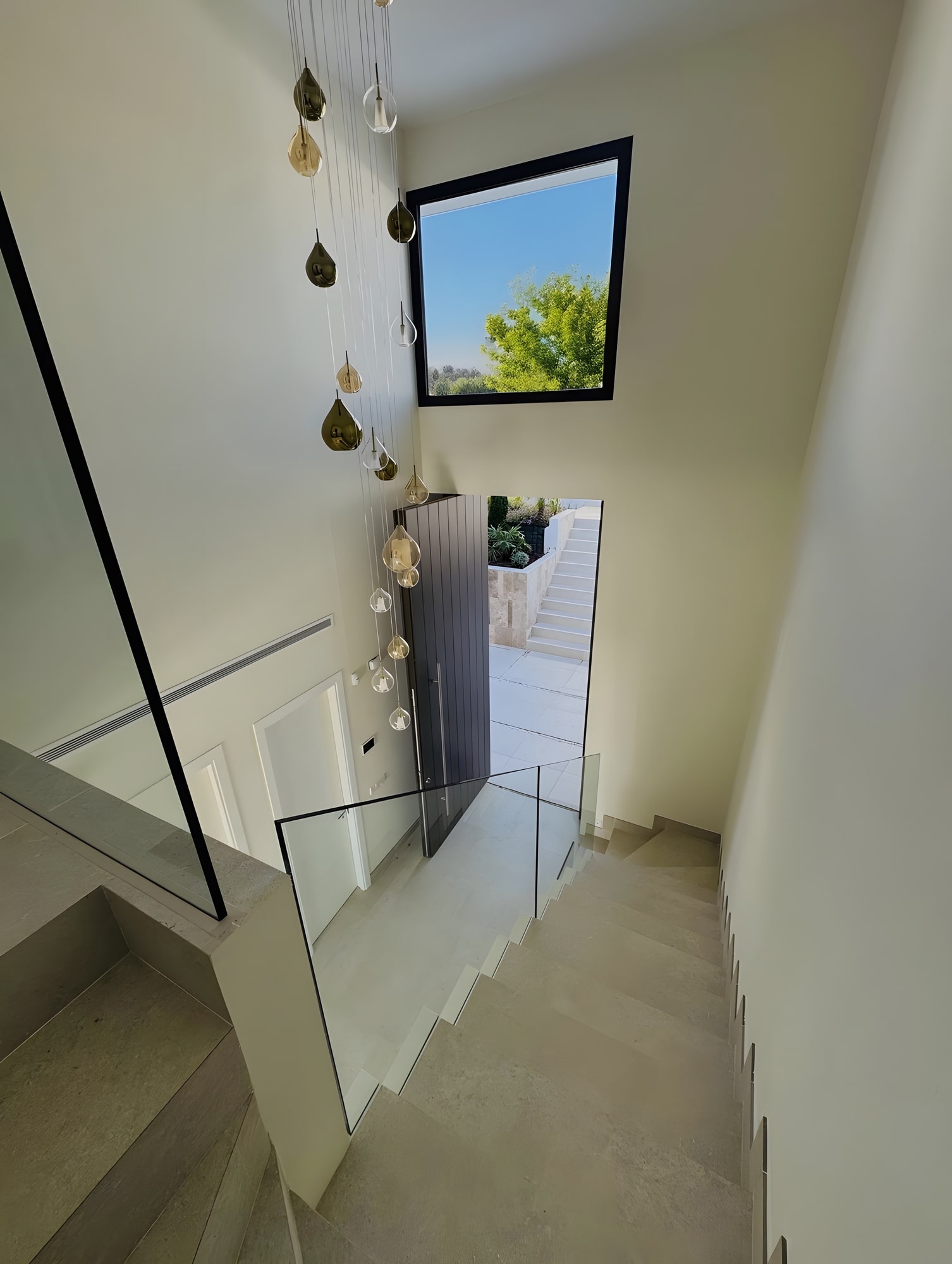 Bedroom with view over the Mediterranean garden