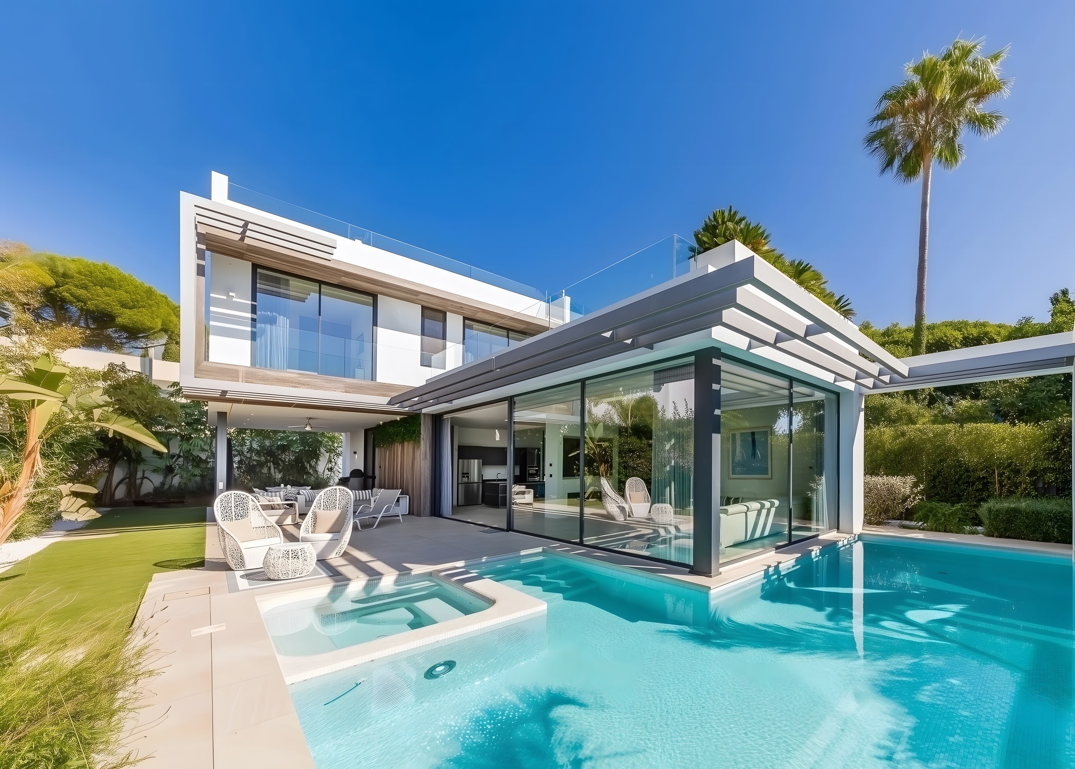 DALÍ – glass and steel villa with swimming pool and garden